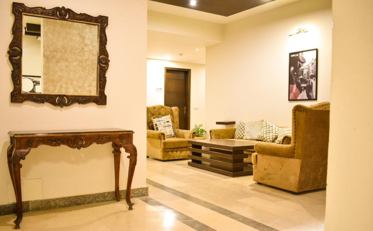 Lokal Rooms X Shahrah-E-Faisal Karacsi Kültér fotó